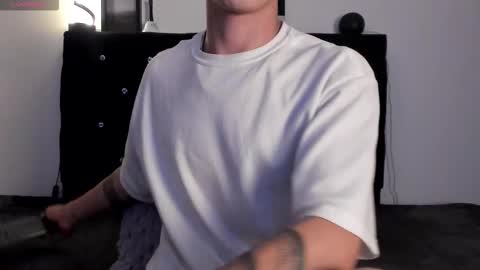 Snapshot of im__thomas chatting on 09.26.25 IM THOMAS online show from 09.26.25