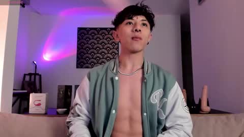 Snapshot of im__thomas chatting on 11.13.25 IM THOMAS online show from 11.13.25