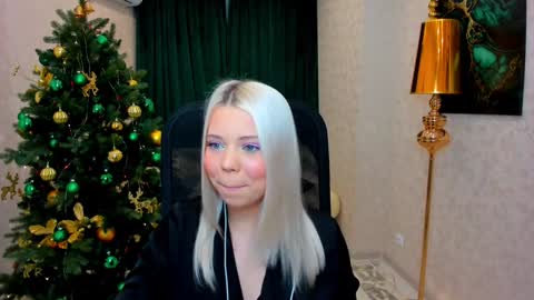 Roxy online show from 12.27.24