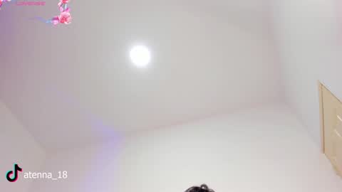 Snapshot of im_atenea_ chatting on 12.10.24 Atenea online show from 12.10.24