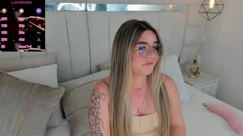 DAHLIA online show from 01.11.25