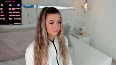 DAHLIA online show from 01.14.25