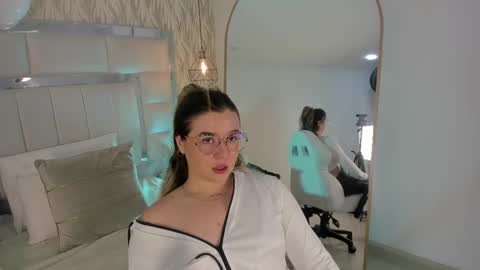 DAHLIA online show from 09.17.25