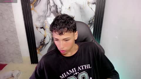 Snapshot of im_david01 chatting on 12.01.25 im_david01 online show from 12.01.25