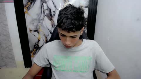 Snapshot of im_david01 chatting on 12.04.25 im_david01 online show from 12.04.25