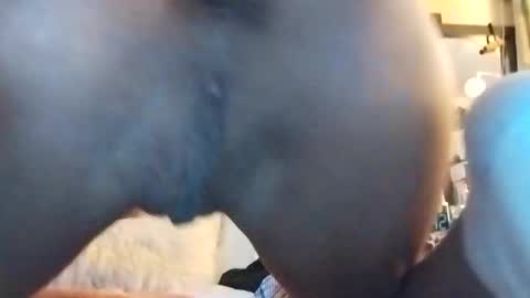 Snapshot of im_elliana chatting on 10.17.25 Ellliiana online show from 10.17.25