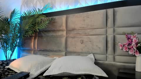  Im Gaia online show from 01.21.25