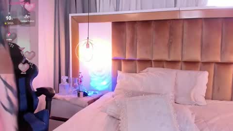 Anna  online show from 12.14.24