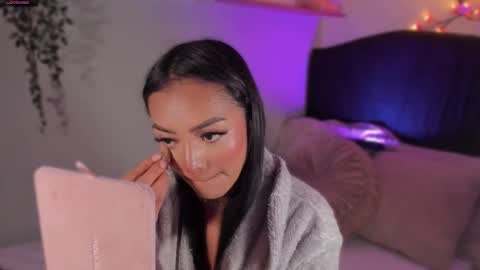 Isa online show from 12.05.25