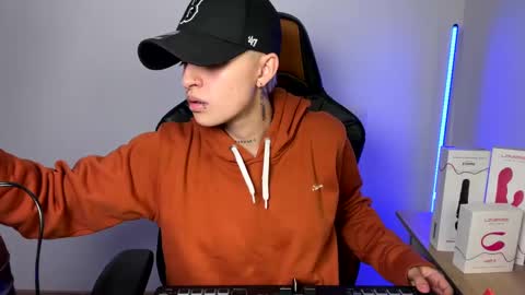 Laia online show from 01.28.25