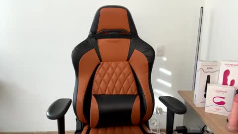 Laia online show from 01.28.25