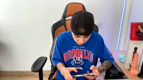 Laia online show from 02.28.25