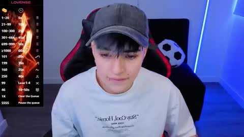 Laia online show from 11.06.25