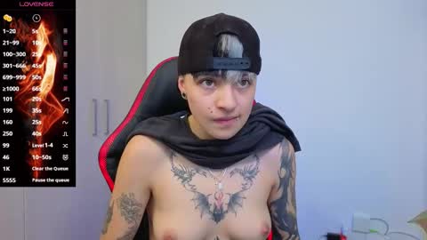 Laia online show from 12.13.25