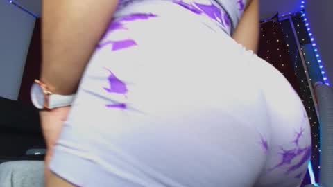 Mishell Martinez    INSTAGRAM im mishellbigass online show from 02.06.26