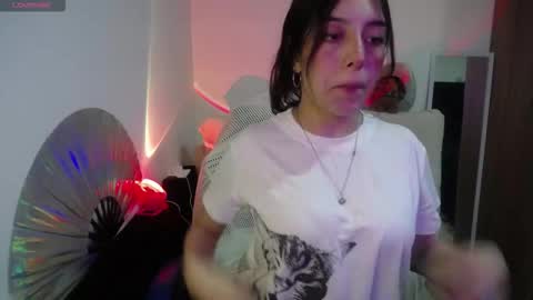 Snapshot of im_misssilver chatting on 10.08.25 im_misssilver online show from 10.08.25