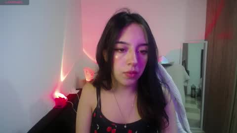 Snapshot of im_misssilver chatting on 10.15.25 im_misssilver online show from 10.15.25