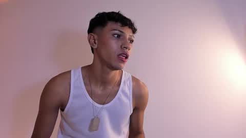 Snapshot of im_sebaslopez chatting on 01.26.25 im_sebaslopez online show from 01.26.25