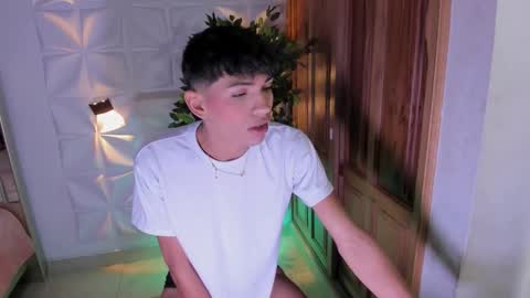 Snapshot of im_sebaslopez chatting on 09.11.25 im_sebaslopez online show from 09.11.25