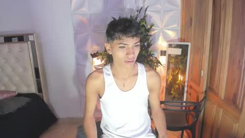 Snapshot of im_sebaslopez chatting on 10.28.25 im_sebaslopez online show from 10.28.25