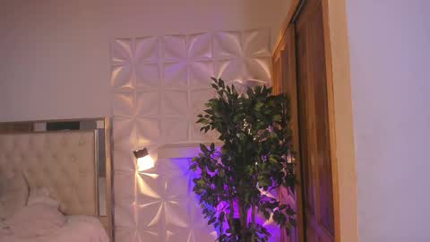 Snapshot of im_sebaslopez chatting on 11.18.25 im_sebaslopez online show from 11.18.25