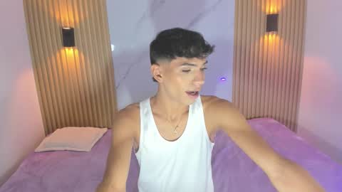 Snapshot of im_sebaslopez chatting on 11.30.25 im_sebaslopez online show from 11.30.25