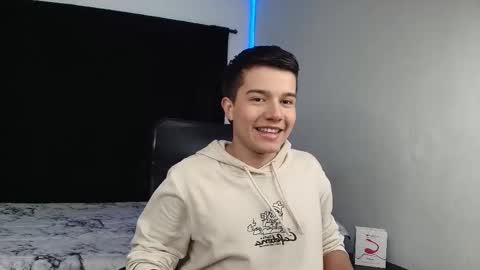 Snapshot of im_tommyrosse chatting on 10.28.25 im_tommyrosse online show from 10.28.25