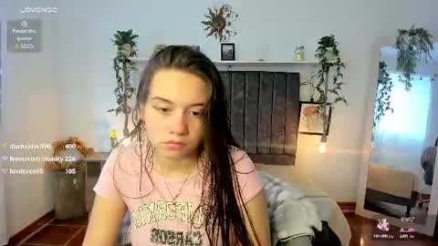 Snapshot of im_tulipan chatting on 06.15.26 im_tulipan online show from 06.15.26