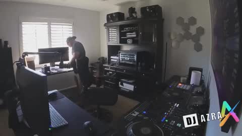 DJ Azra online show from 10.29.25