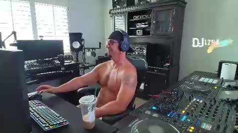 DJ Azra online show from 06.09.26