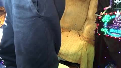 JJ online show from 10.28.25