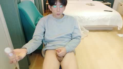 Snapshot of imlowerlife chatting on 11.17.25 imlowerlife online show from 11.17.25