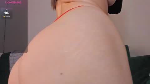 Snapshot of immolly1 chatting on 02.10.25 immolly1 online show from 02.10.25