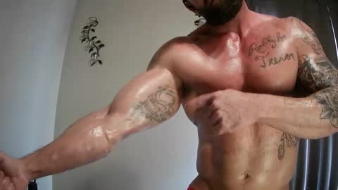 Snapshot of imnewherelollol chatting on 02.25.25 Majordadbod101 online show from 02.25.25