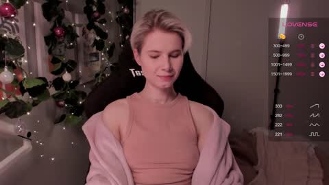 Mia online show from 12.22.24