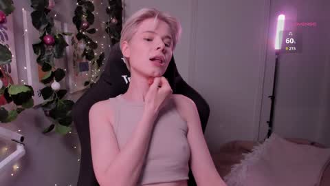 Mia online show from 01.12.25