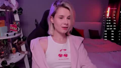 Snapshot of imnotmia chatting on 01.17.26 Mia online show from 01.17.26