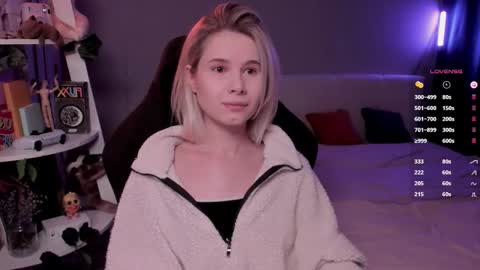 Snapshot of imnotmia chatting on 02.06.26 Mia online show from 02.06.26