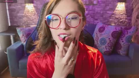 Karen  online show from 09.10.25