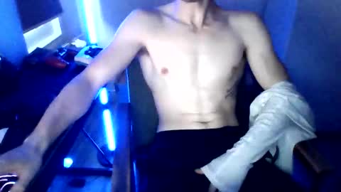 Tobi- Im Searching for girl Breda online show from 05.16.26