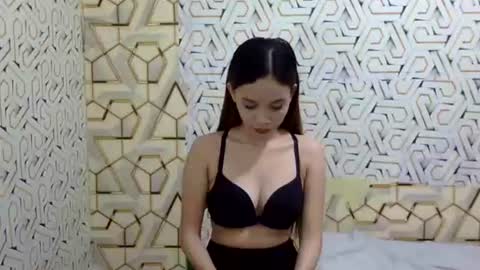 Im sad because im lonely wish help me here online show from 08.02.26
