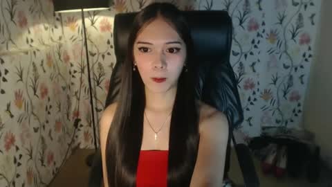 Snapshot of imyourlegalbaby chatting on 03.08.25 Aki online show from 03.08.25