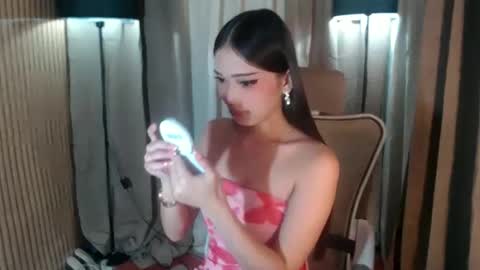 Snapshot of imyourlegalbaby chatting on 10.03.25 Aki online show from 10.03.25