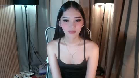 Snapshot of imyourlegalbaby chatting on 11.09.25 Aki online show from 11.09.25