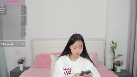 Snapshot of inadaphne chatting on 06.23.26 Ina online show from 06.23.26