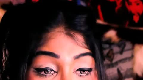 Snapshot of indian_dreamgirl chatting on 10.15.25 Bella Ambrosia online show from 10.15.25