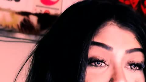 Snapshot of indian_dreamgirl chatting on 11.24.25 Bella Ambrosia online show from 11.24.25