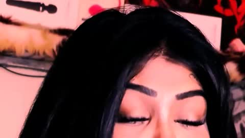 Snapshot of indian_dreamgirl chatting on 11.28.25 Bella Ambrosia online show from 11.28.25