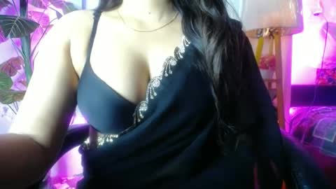 Snapshot of indian_manisha chatting on 07.18.26 manisha online show from 07.18.26