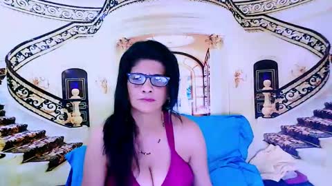 Snapshot of indianallure chatting on 01.02.25 Femiez online show from 01.02.25